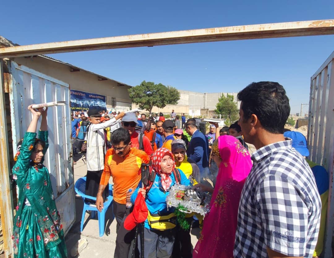  سیمرغ اشترانکوه به پرواز درآمد