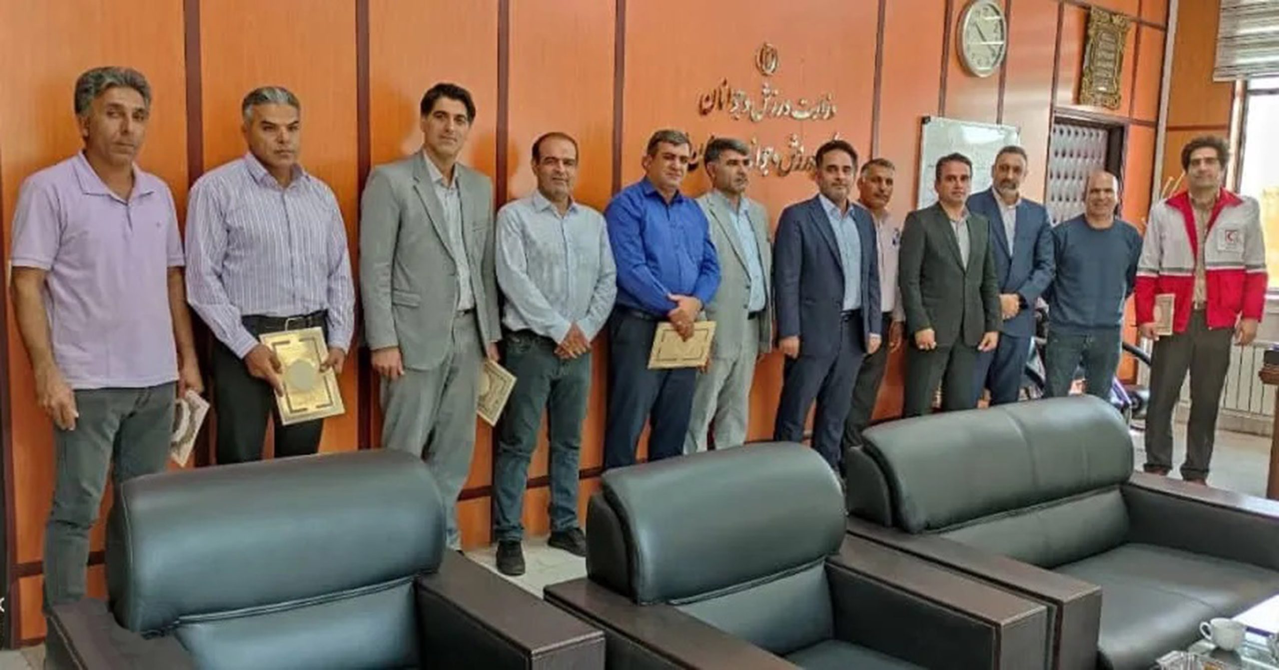  تقدیر مدیرکل ورزش و جوانان استان از هیمالیانوردان الیگودرزی