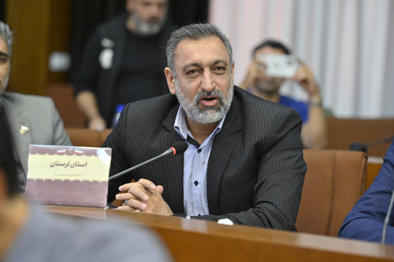 پیام تبریک رئیس هیئت کوه نوردی وصعودهای ورزشی استان به قهرمانان مسابقه اسکای رانینگ قهرمانی کشور